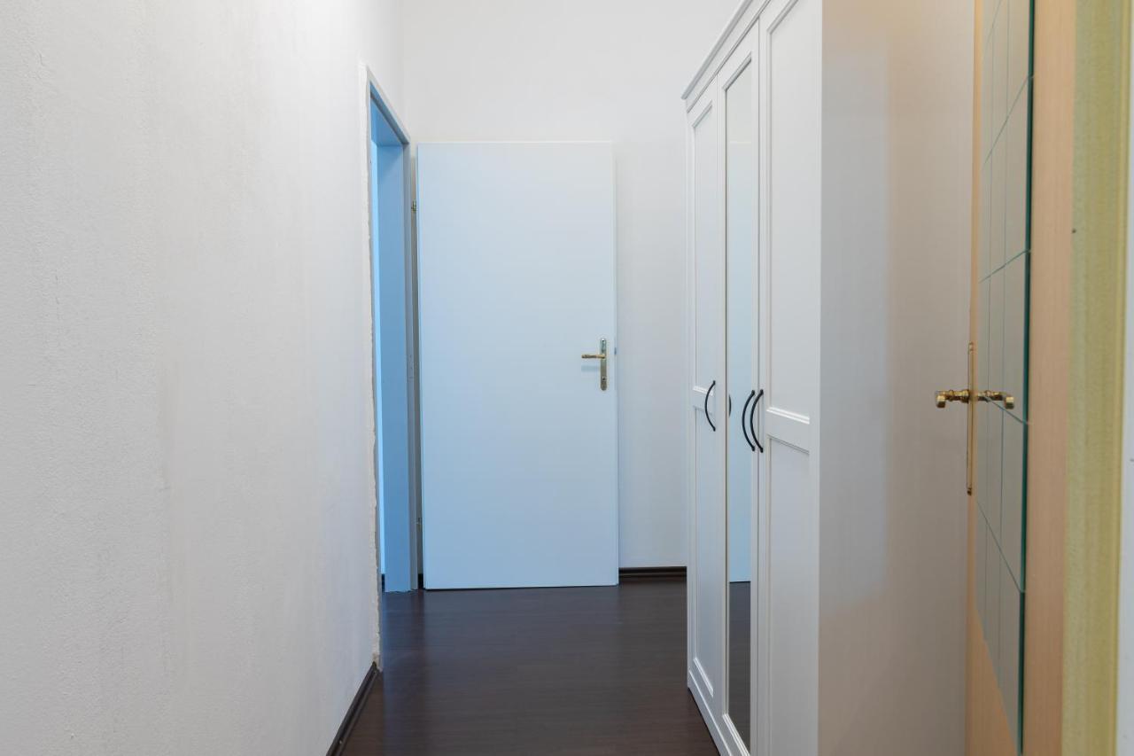Vienna Central Station Accommodation Buitenkant foto